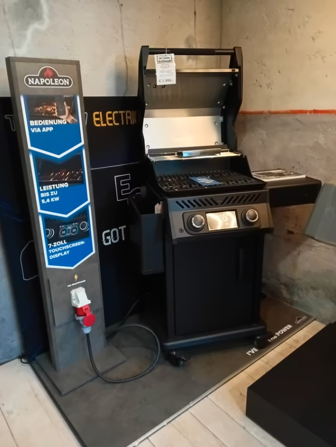 Elektro Grill Power Rogue EQ 365 Napoleon 5400 Watt EUR 1.290