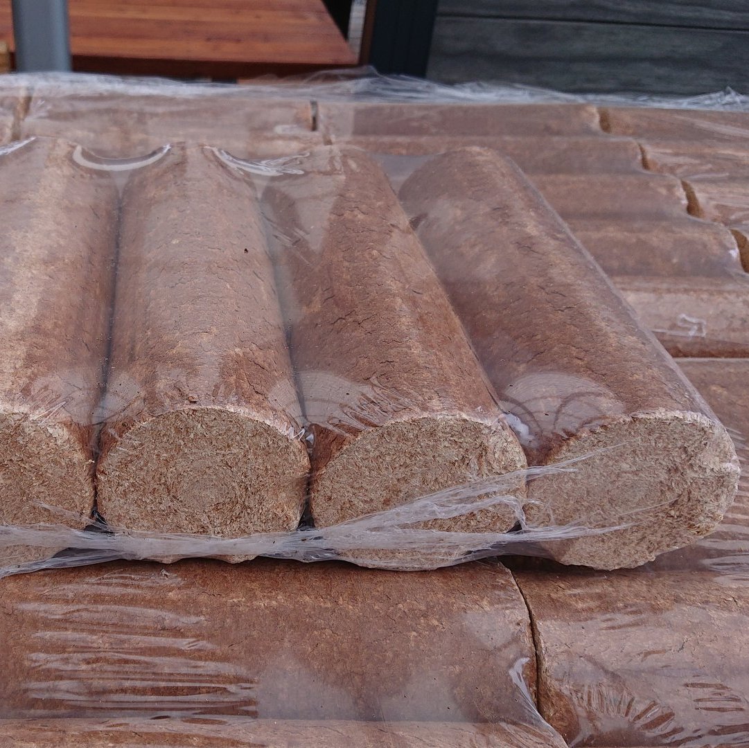 Brikett1__3_.JPG Brikett1__3_.JPG